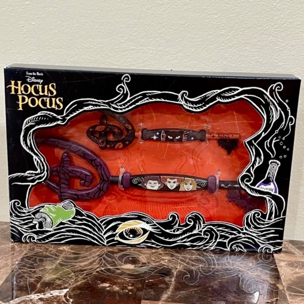 Hocus Pocus Disney Store Collectible KEY Set Sanderson Sisters Binx Cat LE NEW